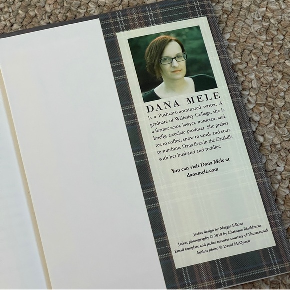 ⭐️3/$25⭐️ People Like Us by Dana Mele - Picture 5 of 5